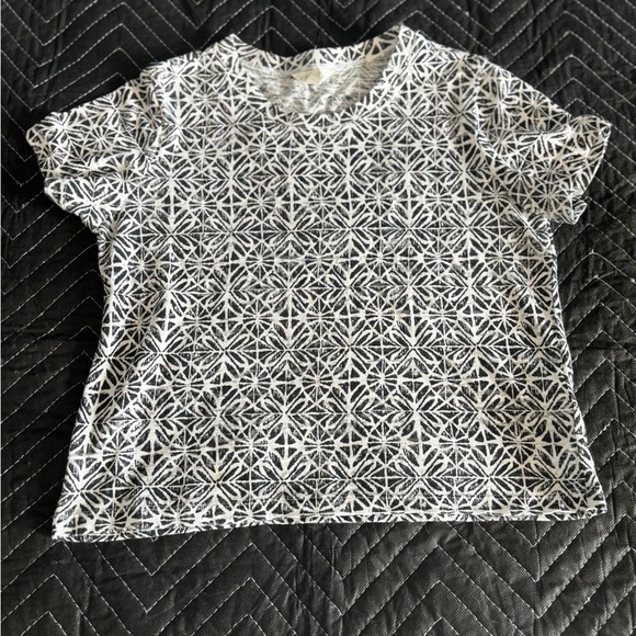 2 Junior Aeropostale Tops XS - Picture 2 of 10